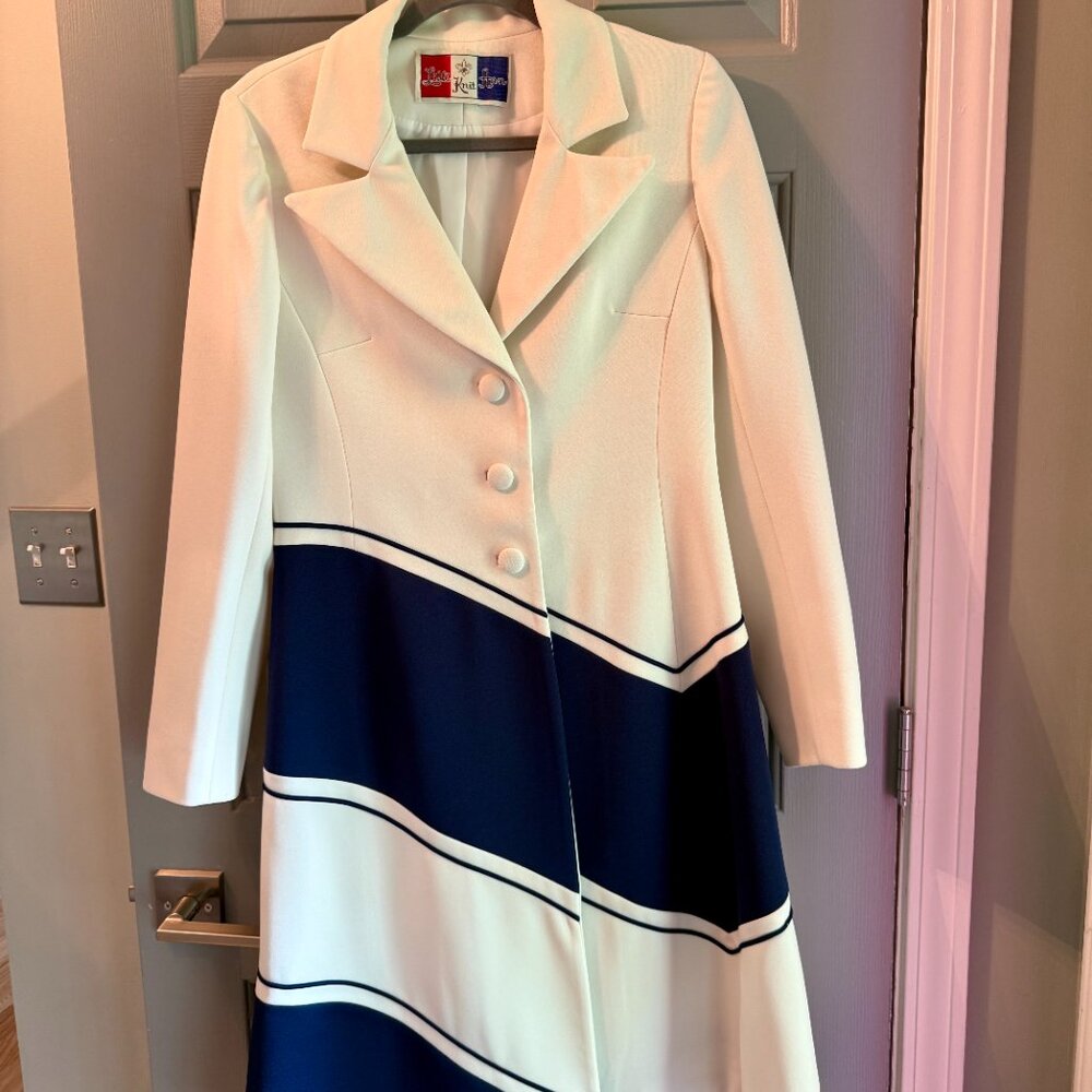 Stunning Lilli Ann Knits Vintage Coat - Fully Lined - Size 6